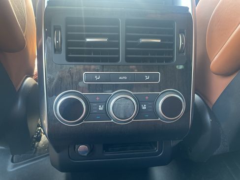 Used 2016 Land Rover Range Rover Sport Supercharged AWD/4WD image 13