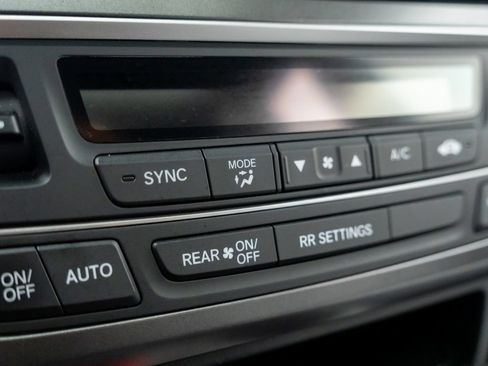 Used 2023 Honda Passport EX-L image 25