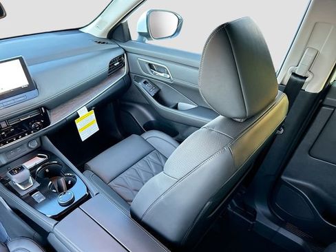 New 2026 Nissan Rogue Platinum w/ Platinum Premium Package AWD/4WD image 5