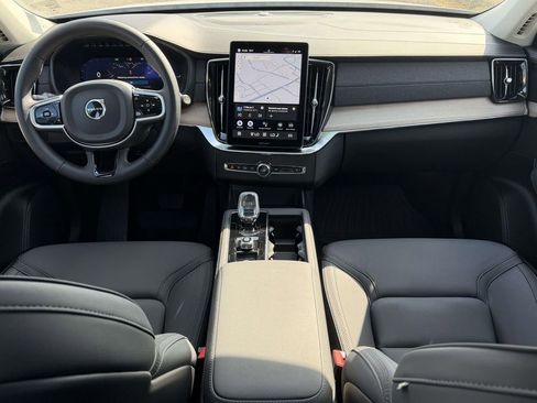 Certified 2025 Volvo XC90 T8 Plus w/ Protection Package Premier AWD/4WD image 2
