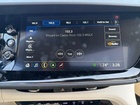 Used 2023 Buick Envision Avenir AWD/4WD image 21