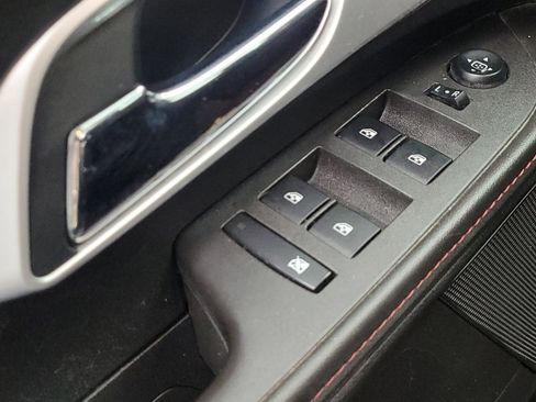 Used 2015 Chevrolet Equinox LTZ image 27