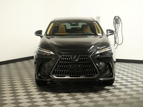 Used 2023 Lexus NX 350 AWD image 2