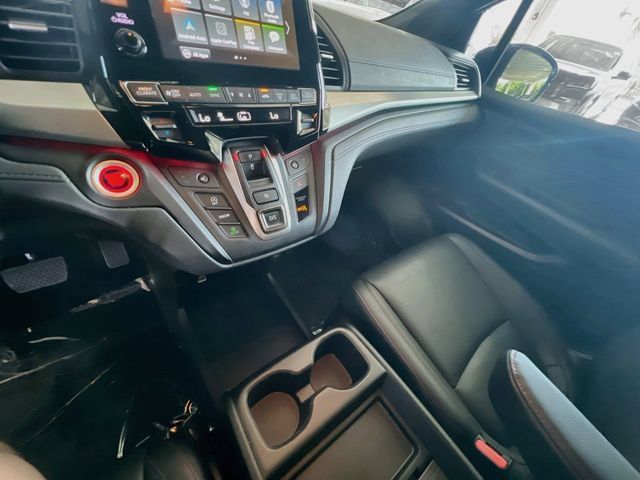 Certified 2024 Honda Odyssey Sport image 25