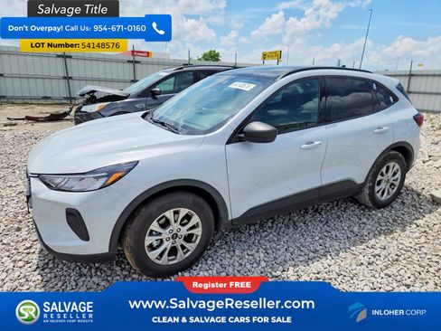 Used 2025 Ford Escape Active w/ Tech Pack #1 FWD image 1