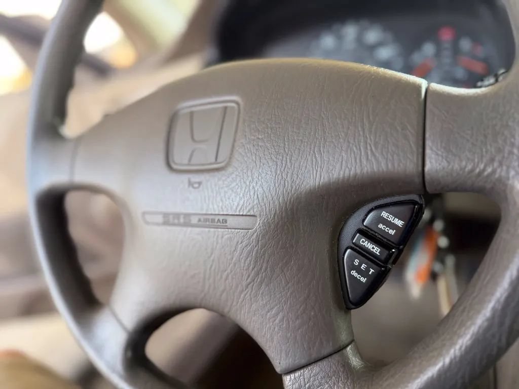 Used 2000 Honda Accord EX image 33