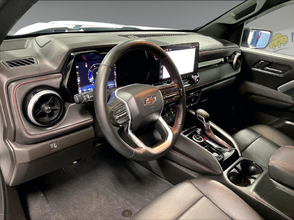 Used 2023 Chevrolet Colorado Z71 w/ Z71 Convenience Package 2 AWD/4WD image 8