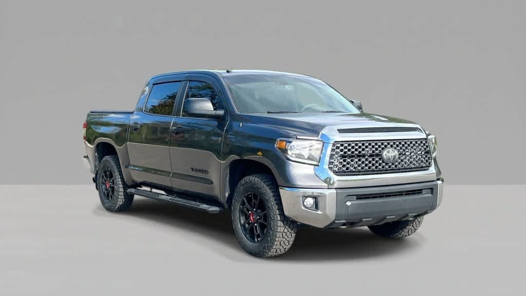 Used 2018 Toyota Tundra SR5 w/ SR5 Upgrade Package AWD/4WD image 2