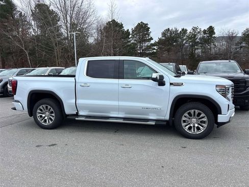 New 2026 GMC Sierra 1500 Denali w/ Technology Package image 2