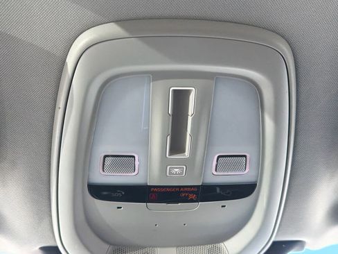 Certified 2023 Volvo XC90 B5 Core image 35