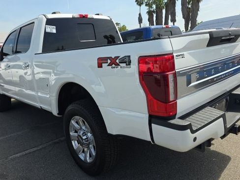 Used 2022 Ford F250 Platinum image 3