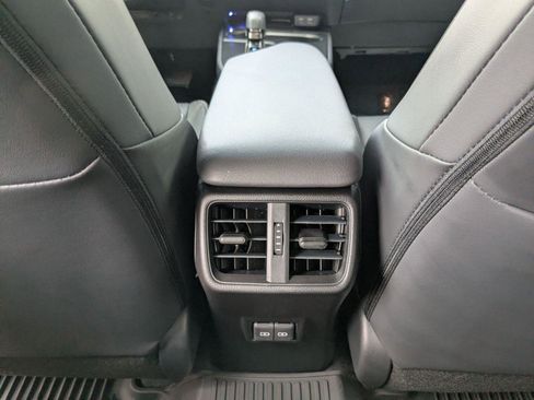 Used 2026 Lexus UX 300h FWD image 18