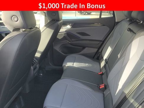 New 2026 Volkswagen Tiguan SE FWD image 11