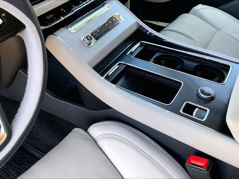 Used 2025 Lincoln Aviator Reserve w/ Luxury Package RWD image 17