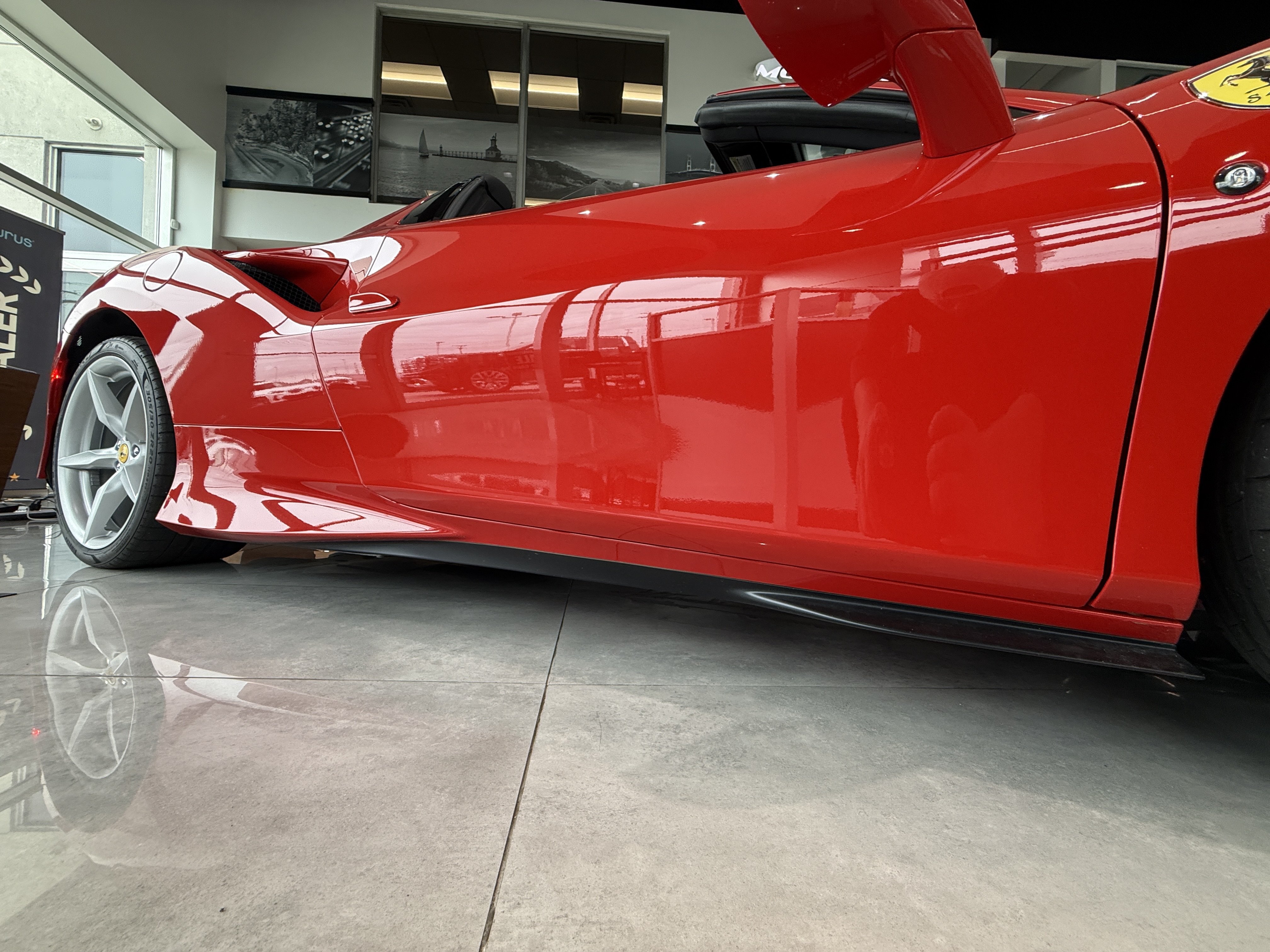 Used 2021 Ferrari F8 Tributo RWD image 43