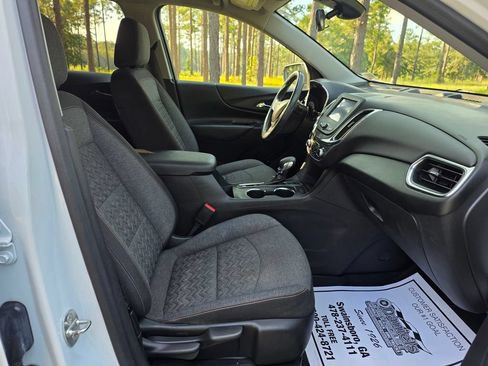 Used 2022 Chevrolet Equinox LT AWD/4WD image 26