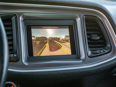 Used 2020 Dodge Challenger SXT w/ Driver Convenience Group image 14