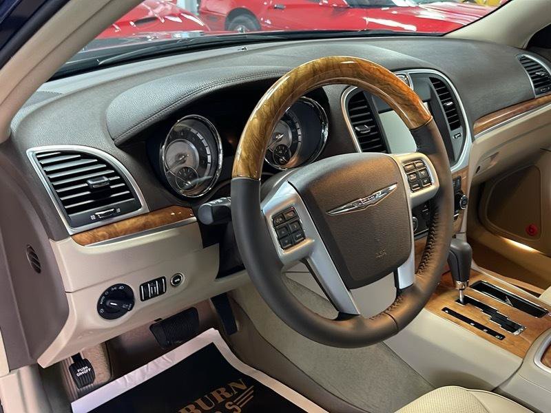 Used 2014 Chrysler 300 C w/ Beats Audio Group AWD/4WD image 29