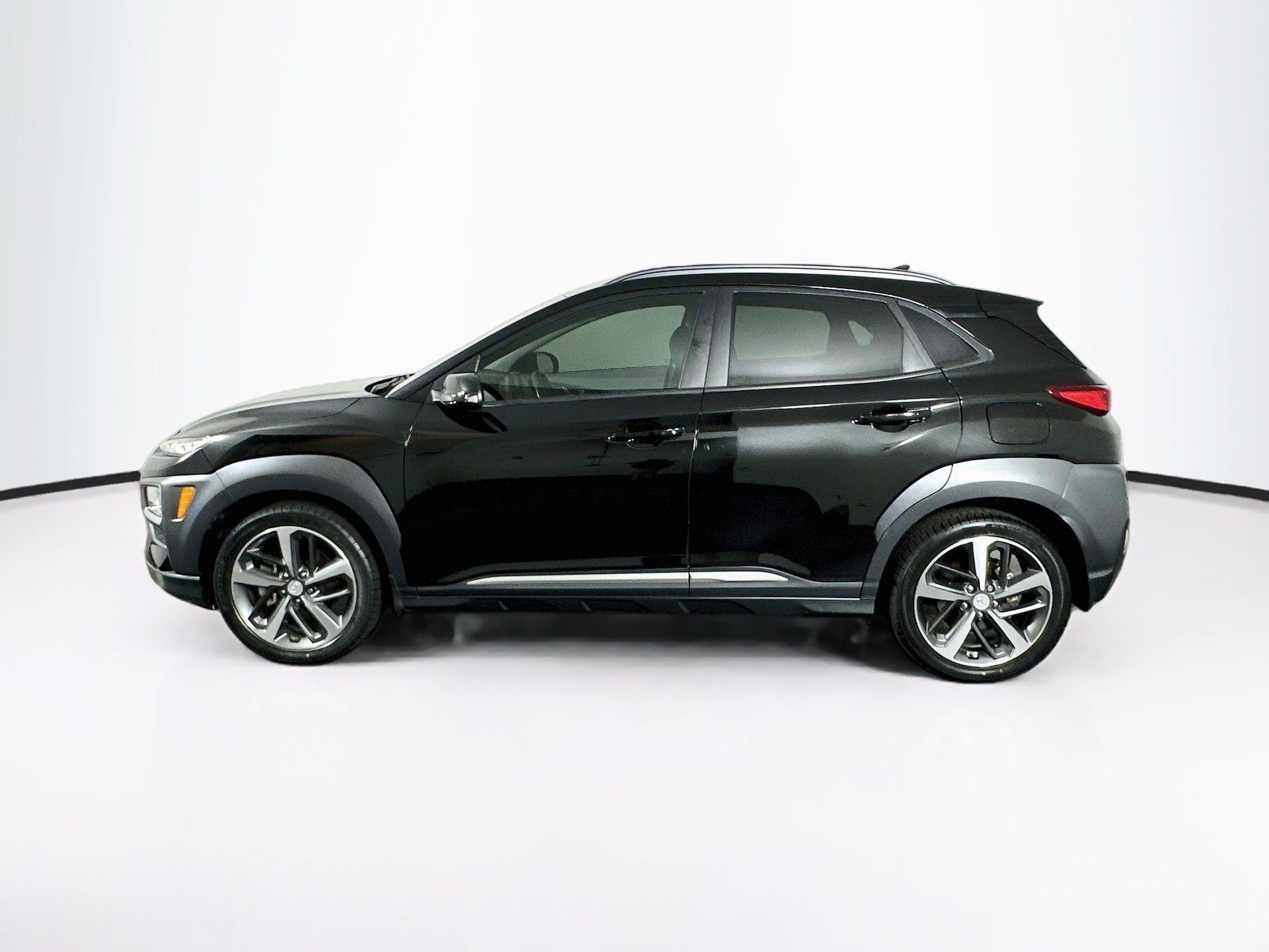 Used 2019 Hyundai Kona Limited FWD image 4