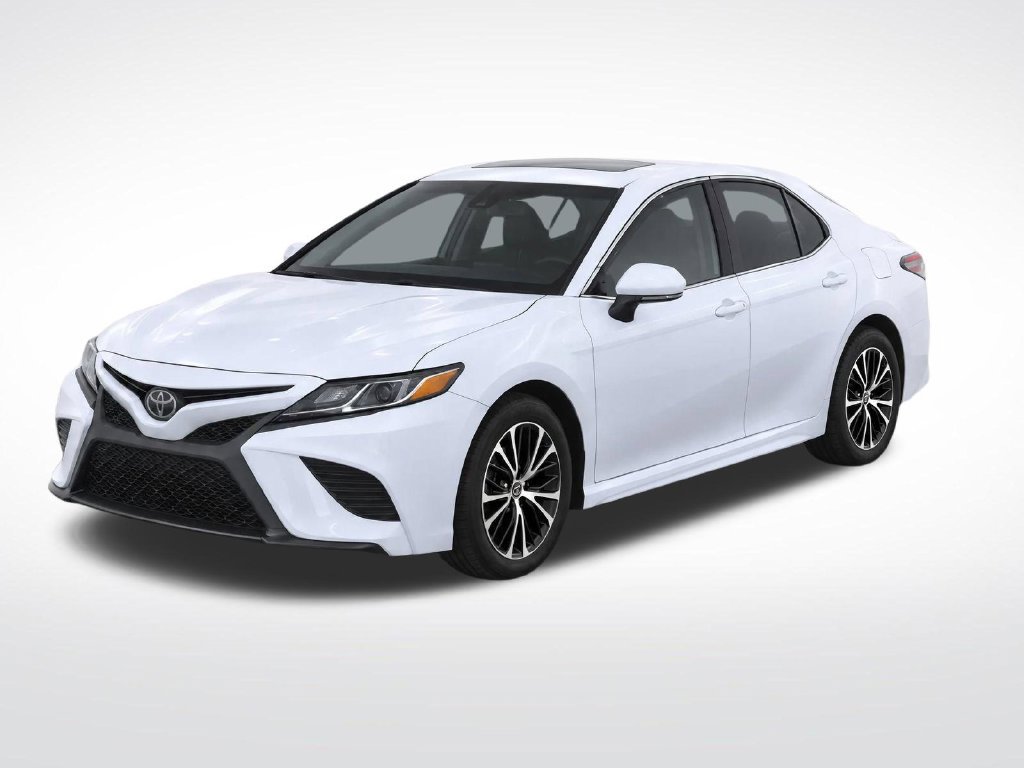 Used 2018 Toyota Camry SE w/ Moonroof Package FWD image 2