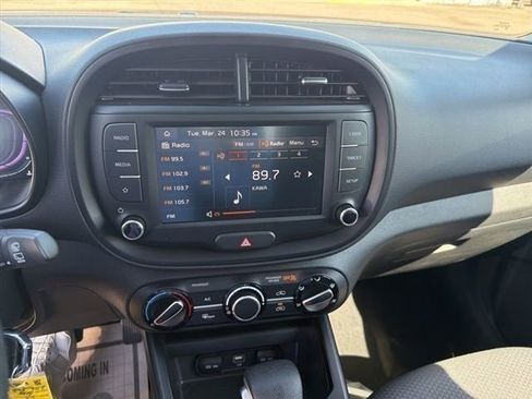 Used 2024 Kia Soul LX w/ Option Group 015 FWD image 12