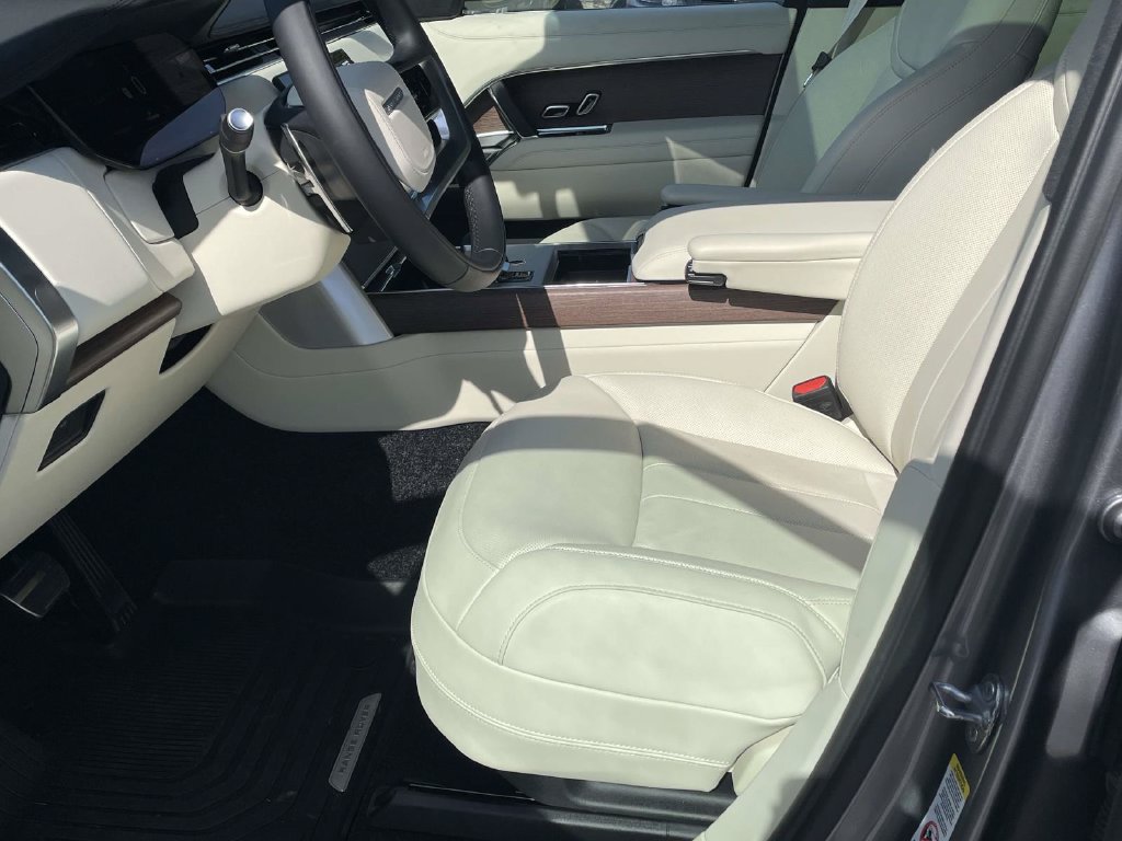 New 2026 Land Rover Range Rover SE AWD/4WD image 11