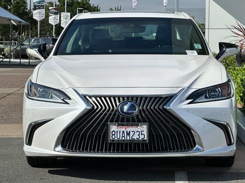 Used 2020 Lexus ES 300h w/ Premium Package FWD image 6