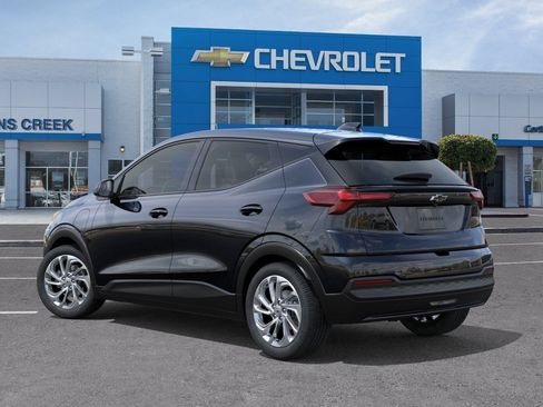 New 2027 Chevrolet Bolt LT FWD image 5