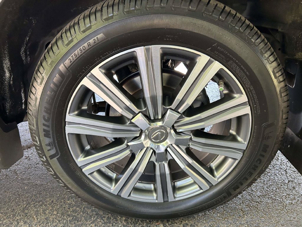Used 2017 Lexus LX 570 4WD w/ Luxury Package image 7