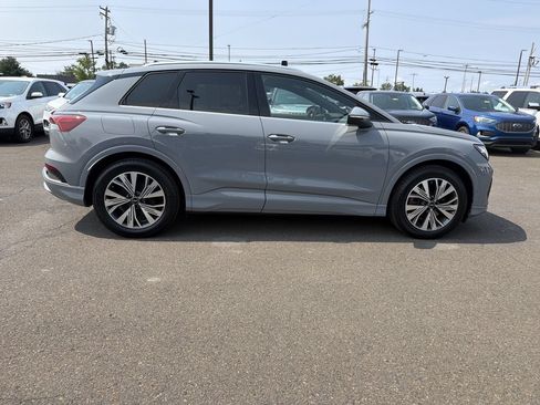 Used 2023 Audi Q4 e-tron Premium Plus w/ Premium Plus RWD image 7