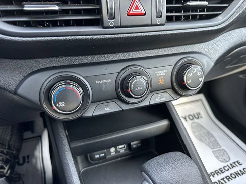 Used 2021 Kia Forte LXS FWD image 18