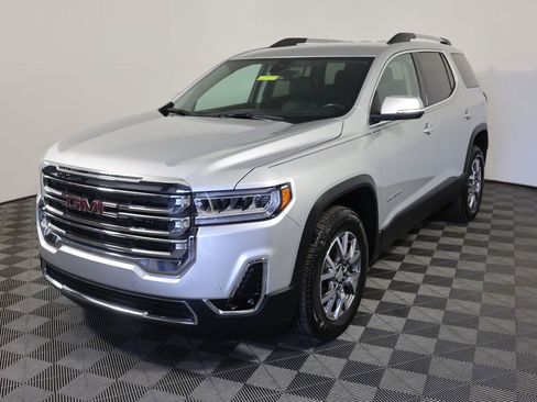 Used 2020 GMC Acadia SLT w/ Driver Alert Package II FWD image 1