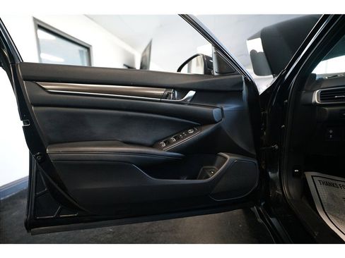 Used 2020 Honda Accord Sport image 15