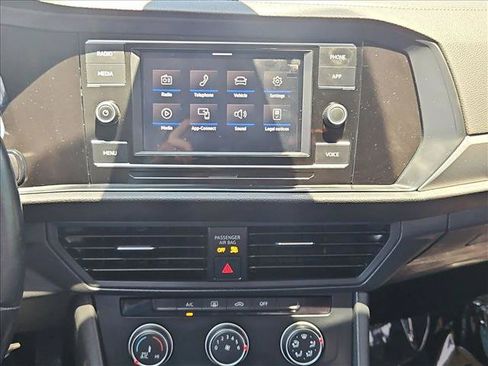 Used 2024 Volkswagen Jetta S FWD image 19