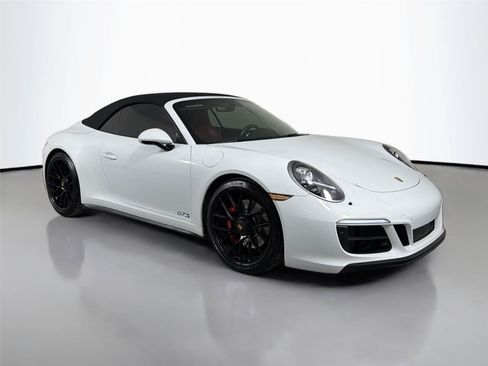 Certified 2018 Porsche 911 Cabriolet image 9