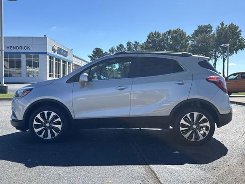 Used 2022 Buick Encore Preferred w/ Safety Package image 7