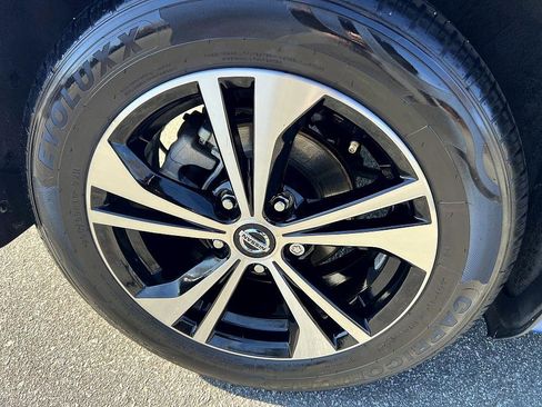 Certified 2022 Nissan Sentra SV w/ All-Weather Package image 11