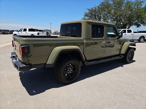 New 2026 Jeep Gladiator Sport AWD/4WD image 38