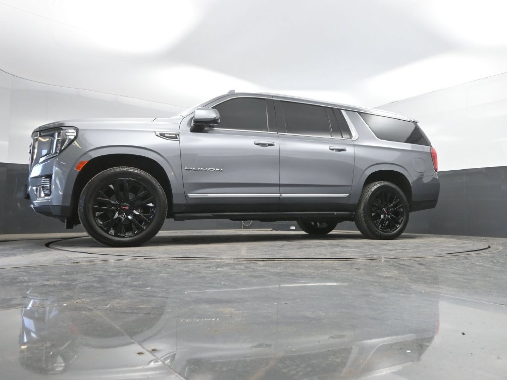 Used 2022 GMC Yukon XL SLT w/ SLT Premium Package AWD/4WD image 37