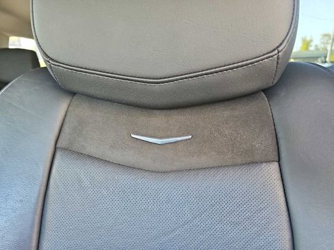 Used 2017 Cadillac Escalade ESV Luxury image 19