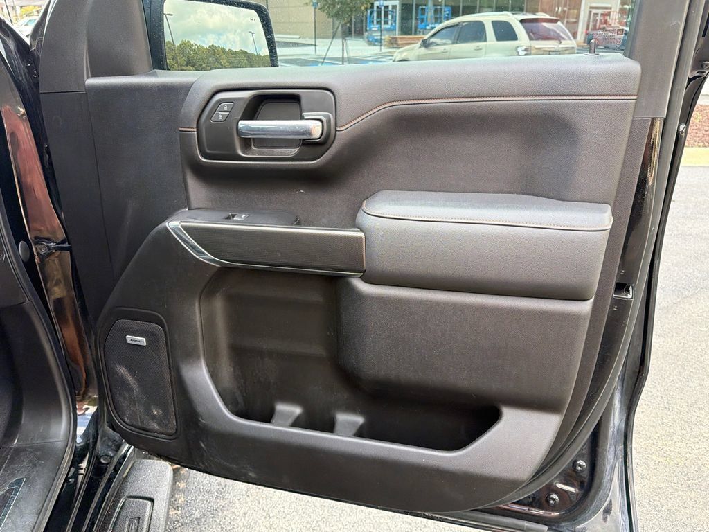 Used 2022 GMC Sierra 1500 AT4 w/ AT4 Carbonpro Edition AWD/4WD image 14