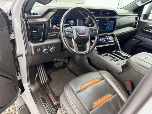 Used 2025 GMC Sierra 3500 AT4 w/ AT4 Premium Plus Package image 2