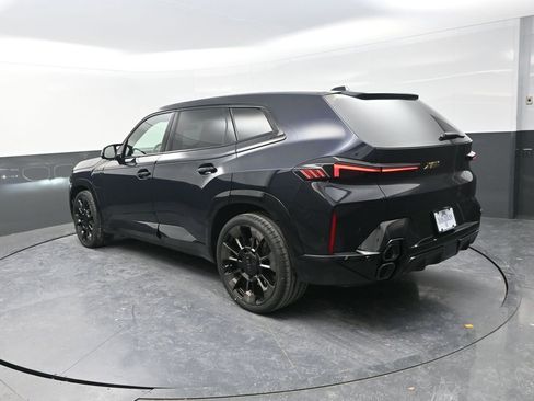 Used 2024 BMW XM image 8