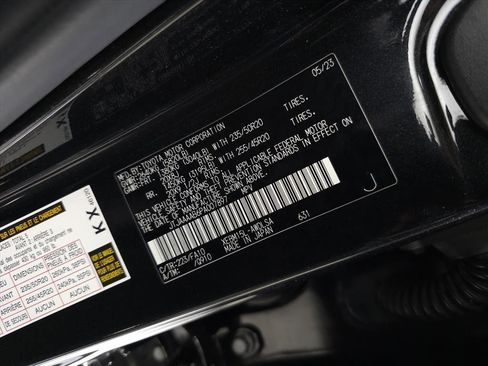 Used 2023 Lexus RZ 450e Premium image 37