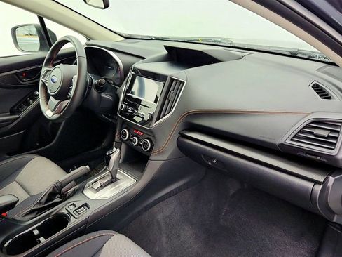 Used 2022 Subaru Crosstrek 2.0i Premium w/ Moonroof Package image 25