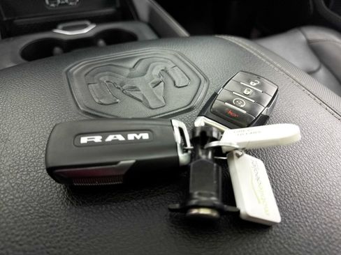 Used 2020 RAM 1500 Sport w/ Level 2 Equipment Goup w/2_L AWD/4WD image 35