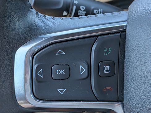 Used 2024 RAM 1500 Laramie image 25