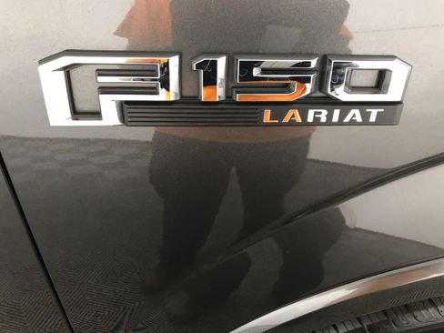 Used 2020 Ford F150 Lariat w/ Equipment Group 502A Luxury image 19