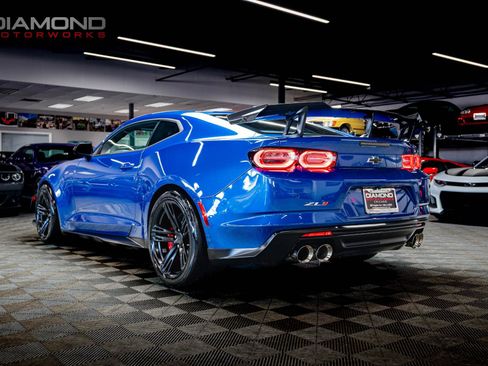 Used 2023 Chevrolet Camaro ZL1 image 2