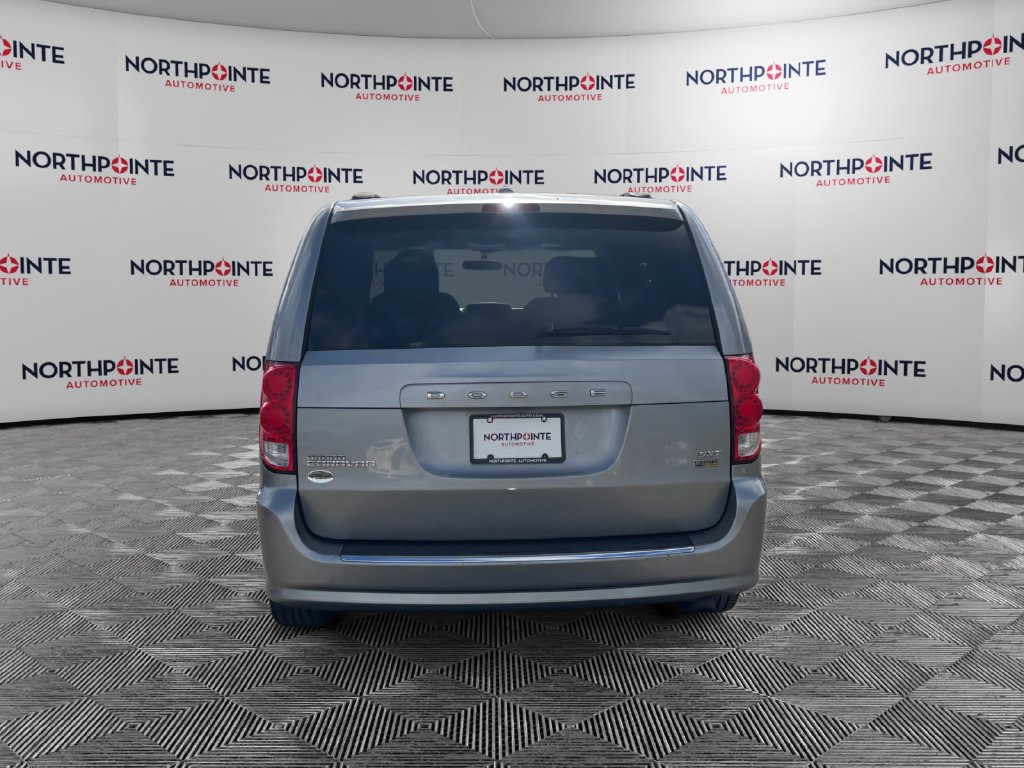 Used 2016 Dodge Grand Caravan SXT FWD image 5